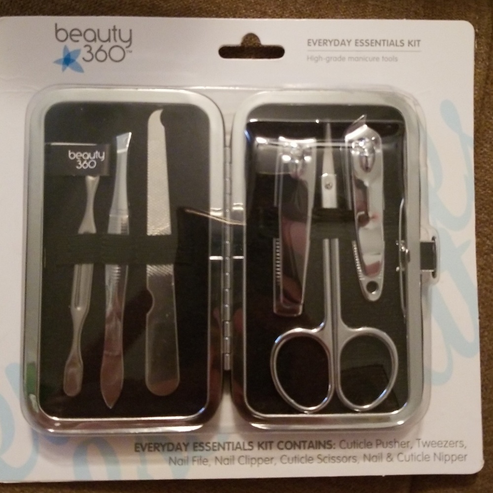 Everyday essentials kit